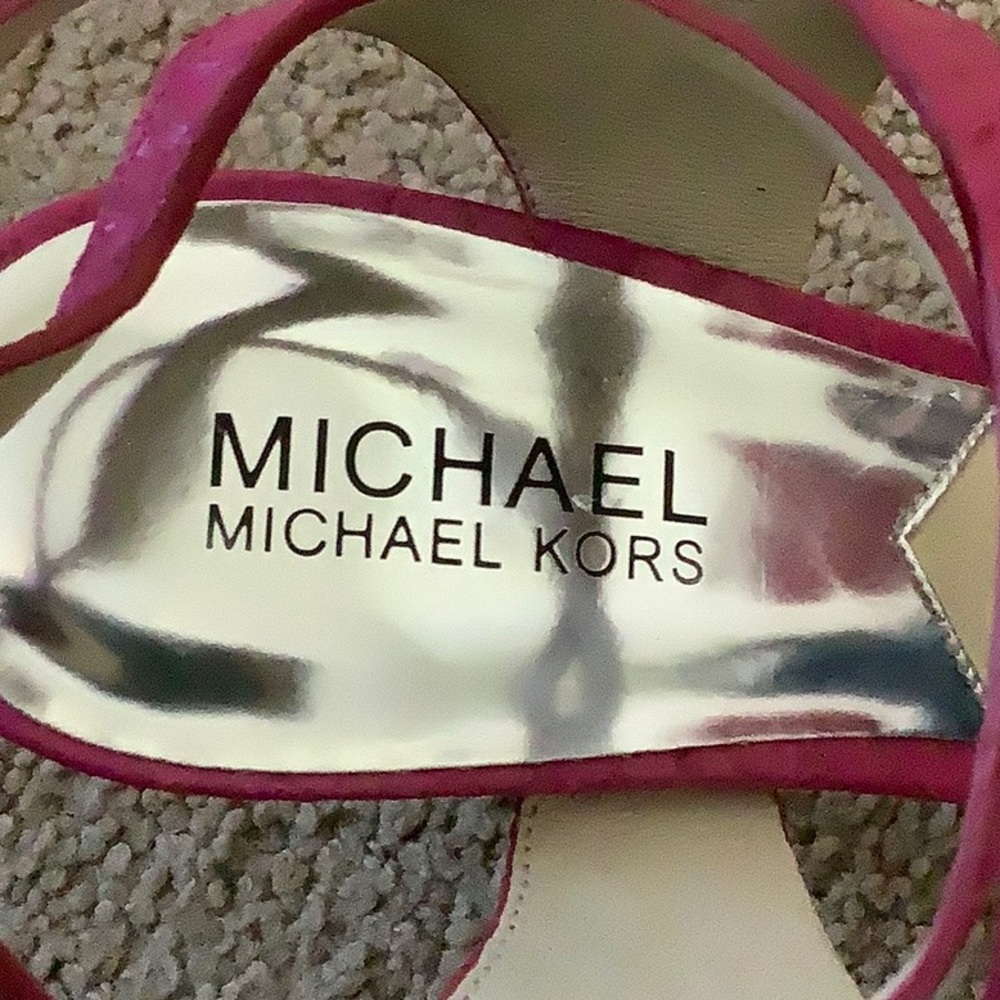 ♨️PRICE ⬇️MICHAEL MK hot pink heels, ankle straps - Picture 2 of 8